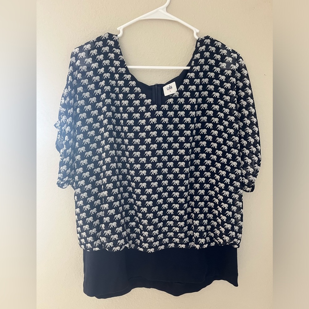 Cabi navy size L elephant top